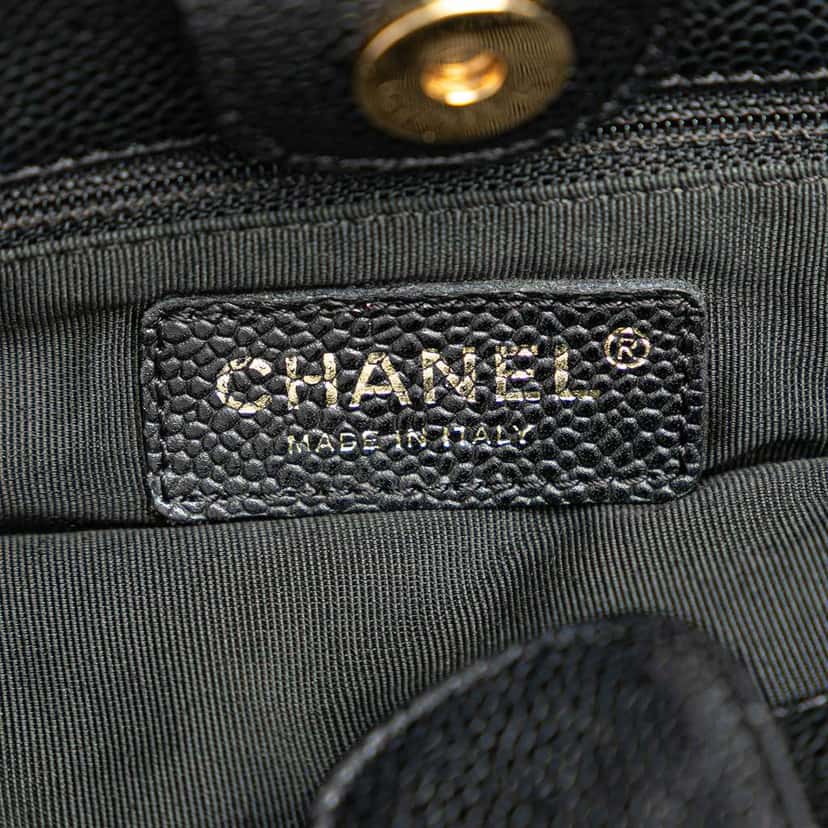 Chanel Caviar Petite Shopping Tote Black Leather Good condition - Box View