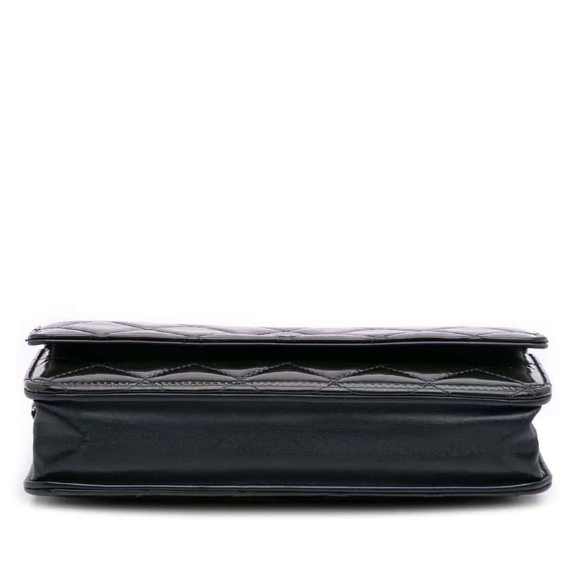 Chanel CC Quilted Patent Wallet On Chain Black Leather Good condition - Inside View