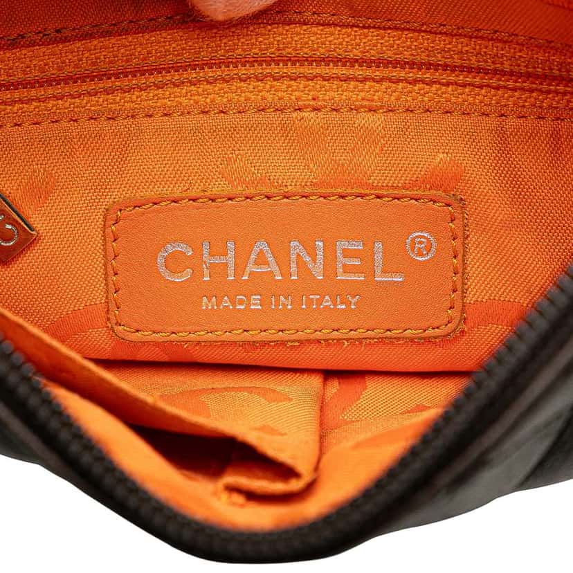 Chanel Quilted Lambskin Cambon Ligne Flat Crossbody Black Leather Good condition - Box View