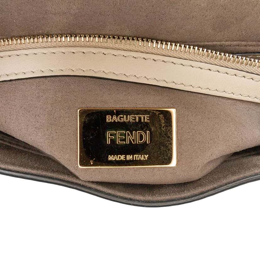 Fendi Medium Calfskin Flip Baguette Brown Leather Good condition - Box View