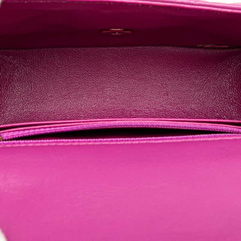 Chanel Mini Square Classic Lambskin Single Flap Purple Leather Good condition - Model View