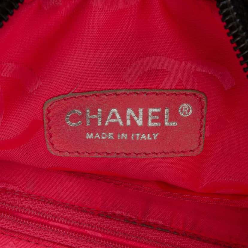Chanel Lambskin Cambon Ligne Crossbody Black Leather Good condition - Box View