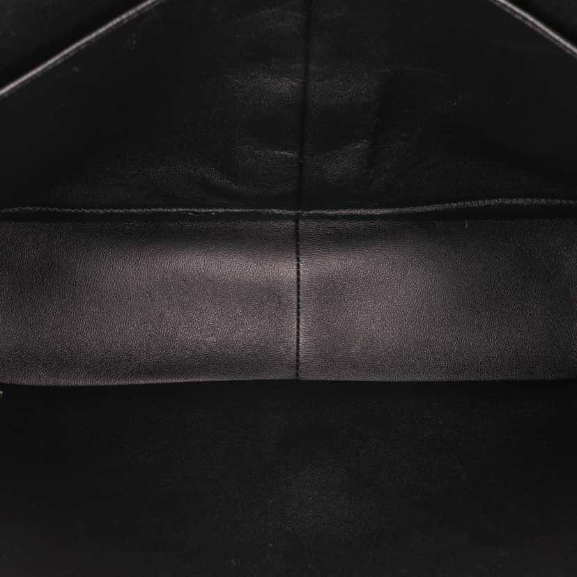 Chanel Jumbo Classic Patent Double Flap Black Leather Good condition - Model View