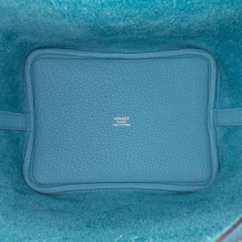 Hermès Clemence and Swift Picotin Lock 18 Eclat Blue Leather Good condition - Model View