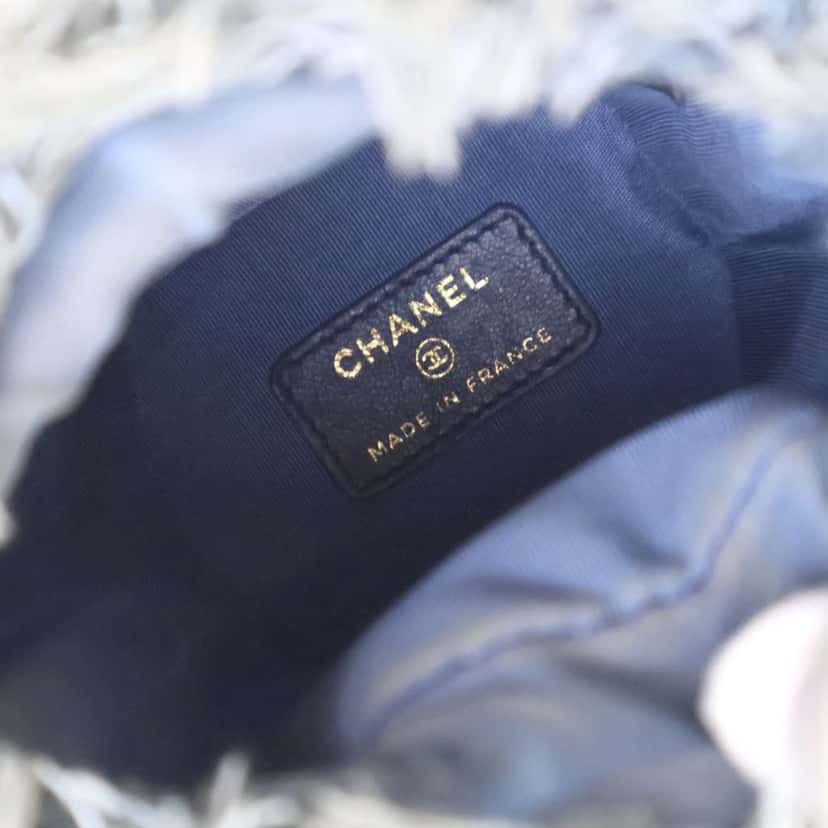 Chanel Mini Denim Mood Bucket with Chain Blue Denim Good condition - Model View
