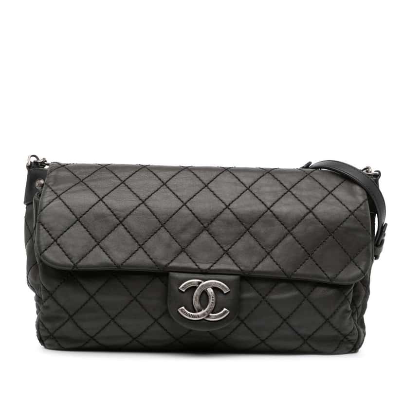 Chanel Large Quilted Iridescent Calfskin Coco Daily Flap Grey Leather Good condition - Front View