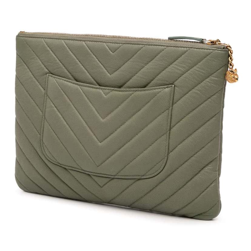 Chanel Medium Chevron Caviar Ancient Greek Charms O Case Clutch Green Leather Good condition - Back View