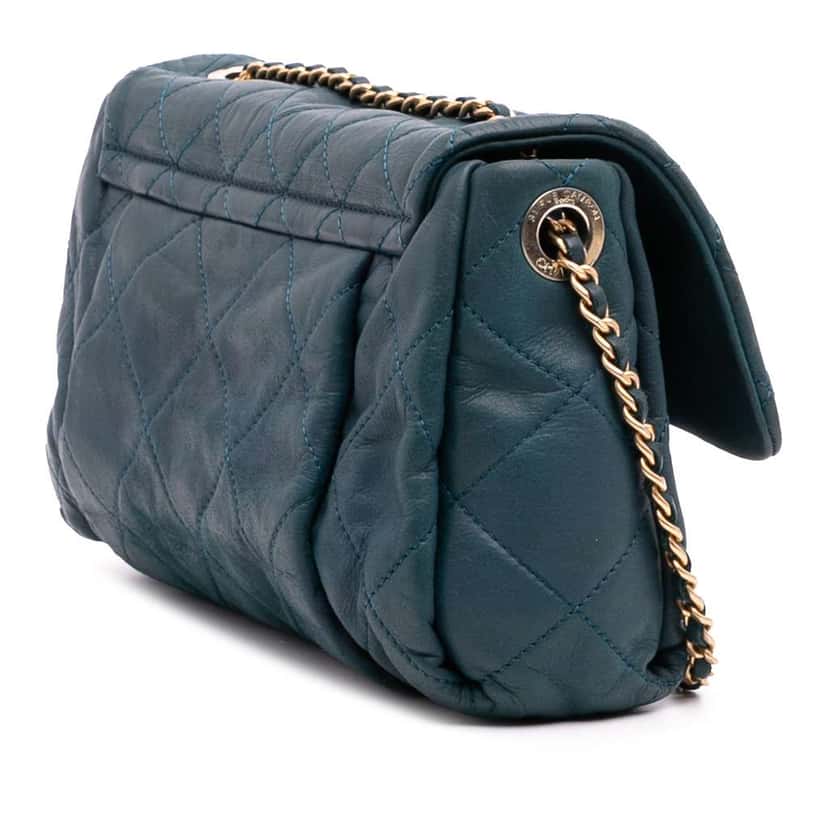 Chanel Small Iridescent Calfskin Chic Quilt Flap Blue Leather Good condition - Back View