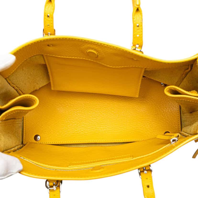 Balenciaga Veau Papier A6 Zip Around Tote Yellow Leather Good condition - Model View