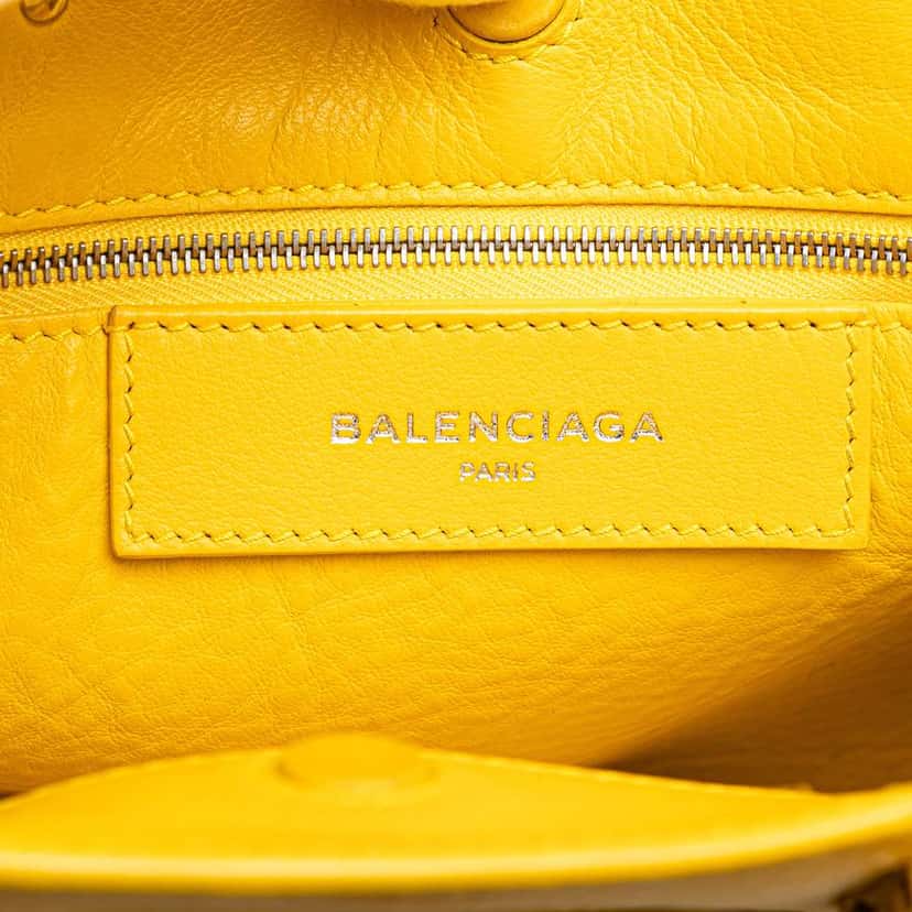 Balenciaga Veau Papier A6 Zip Around Tote Yellow Leather Good condition - Box View