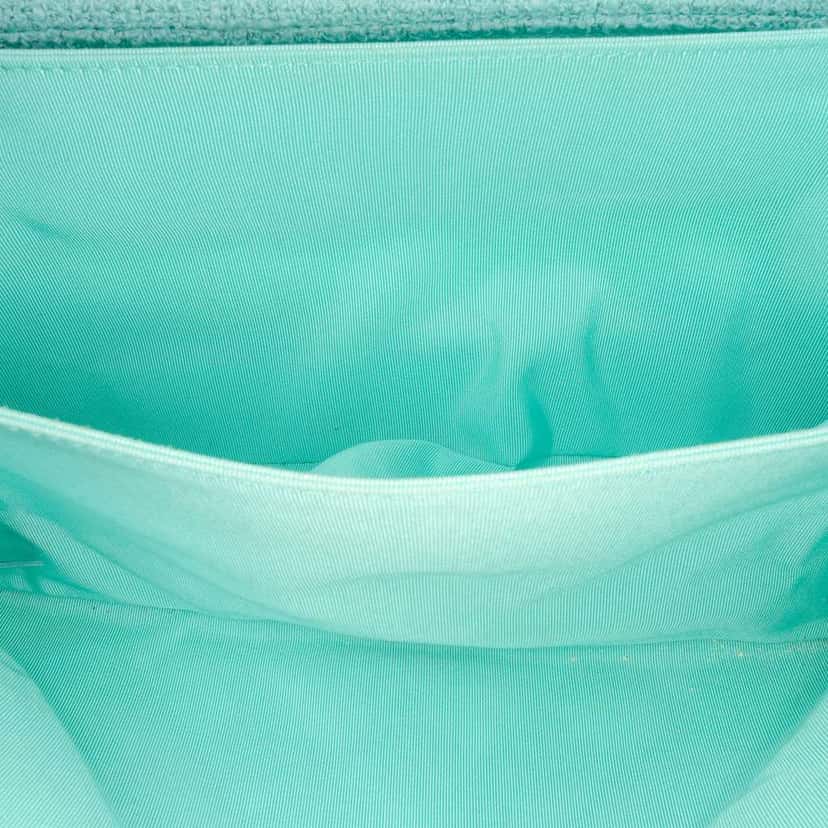 Chanel CC Quilted Bicolor Tweed Flap Pink Tweed Good condition - Model View