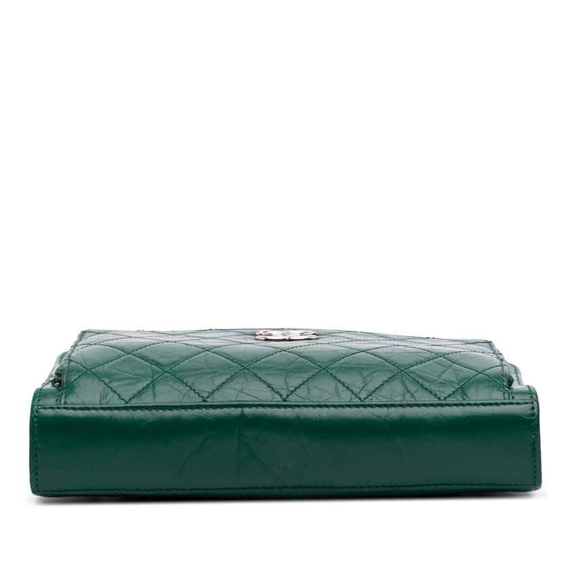 Chanel CC Quilted Crinkled Calfskin Front Pocket Crossbody Green Leather Good condition - Inside View