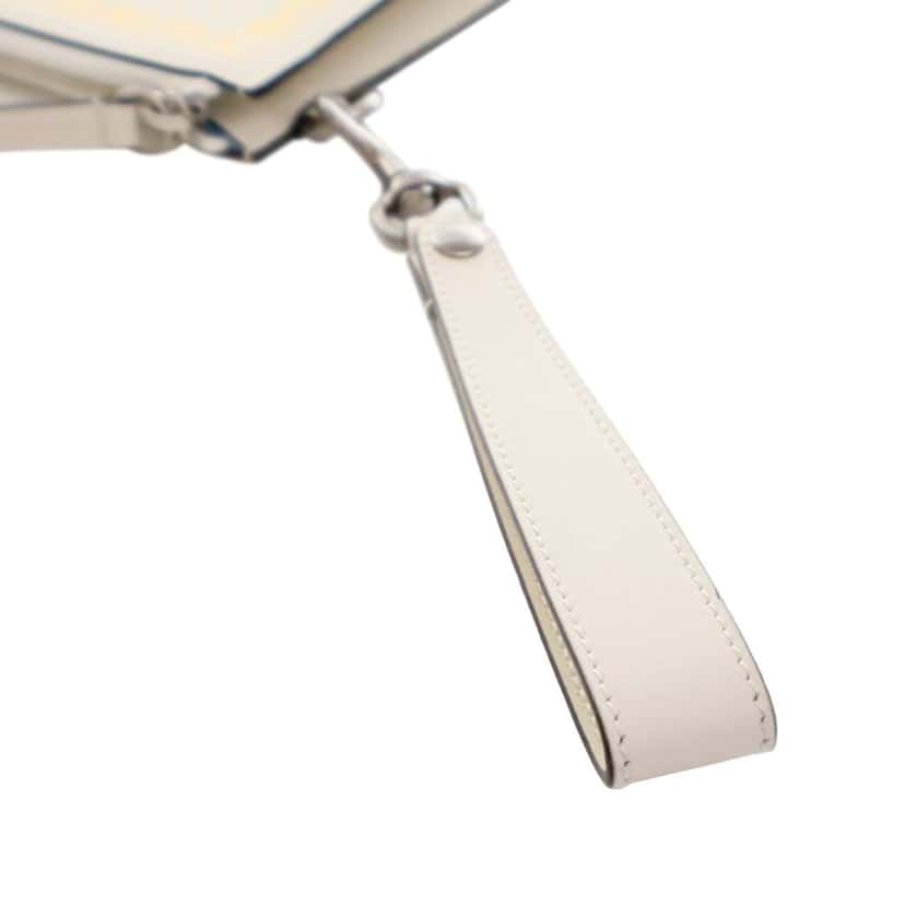 Gucci Leather Guccy Sega Clutch White Leather Good condition - Box View