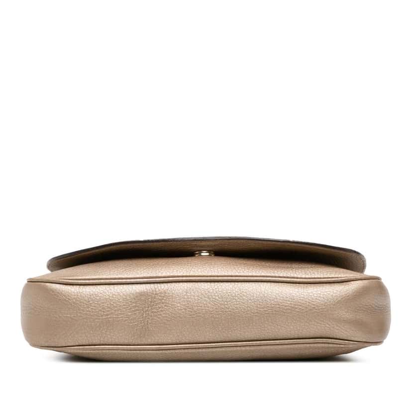 Gucci Medium Metallic Leather Soho Chain Flap Crossbody Gold Leather Good condition - Inside View