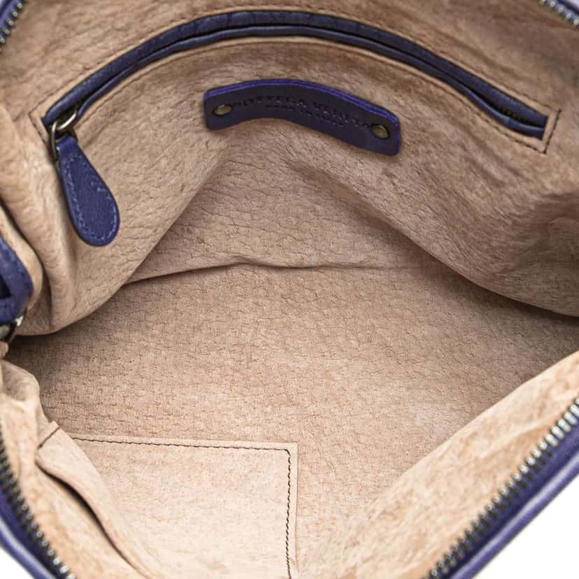 Bottega Veneta Nappa Intrecciato Nodini Crossbody Blue Leather Good condition - Model View