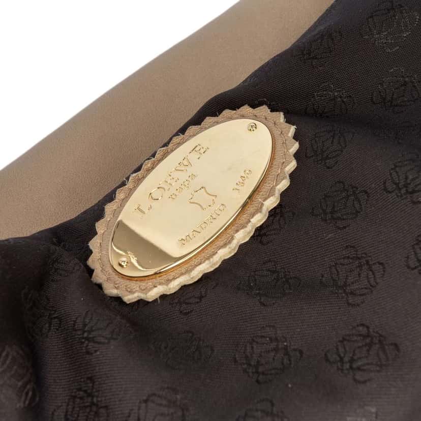 Loewe Metallic Nappa Aire Gold Leather Good condition - Box View