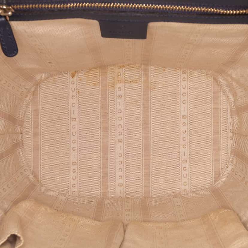 Gucci Medium Calfskin Bright Diamante Bucket Blue Leather Good condition - Model View