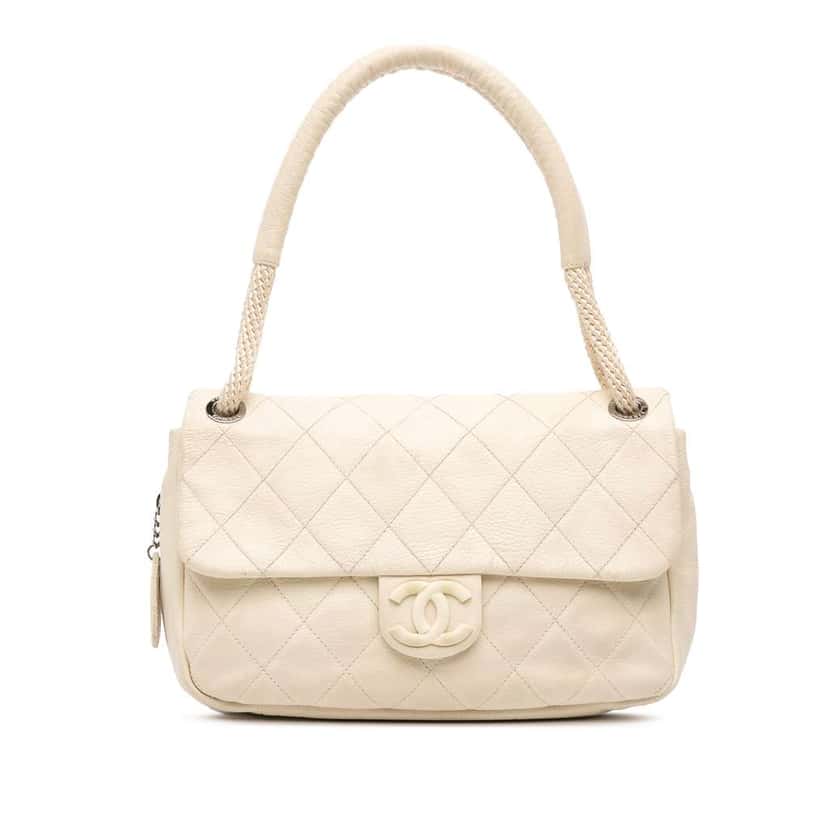 Chanel Quilted Calfskin Expandable Zip Yacht Flap White Leather Very good condition - Front View