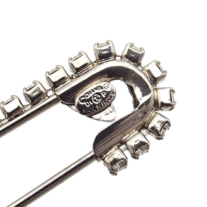 Chanel CC Silver Plated Crystal Embellished Safety Pin Brooch Silver Metal Good condition - Box View