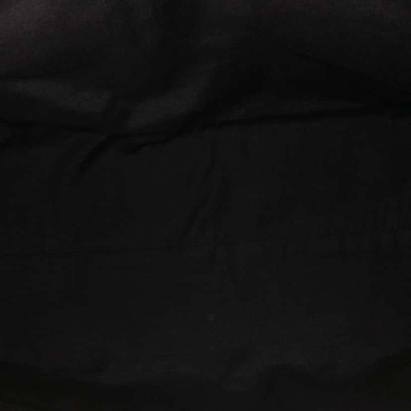 Gucci GG Denim Tote Black Denim Good condition - Model View