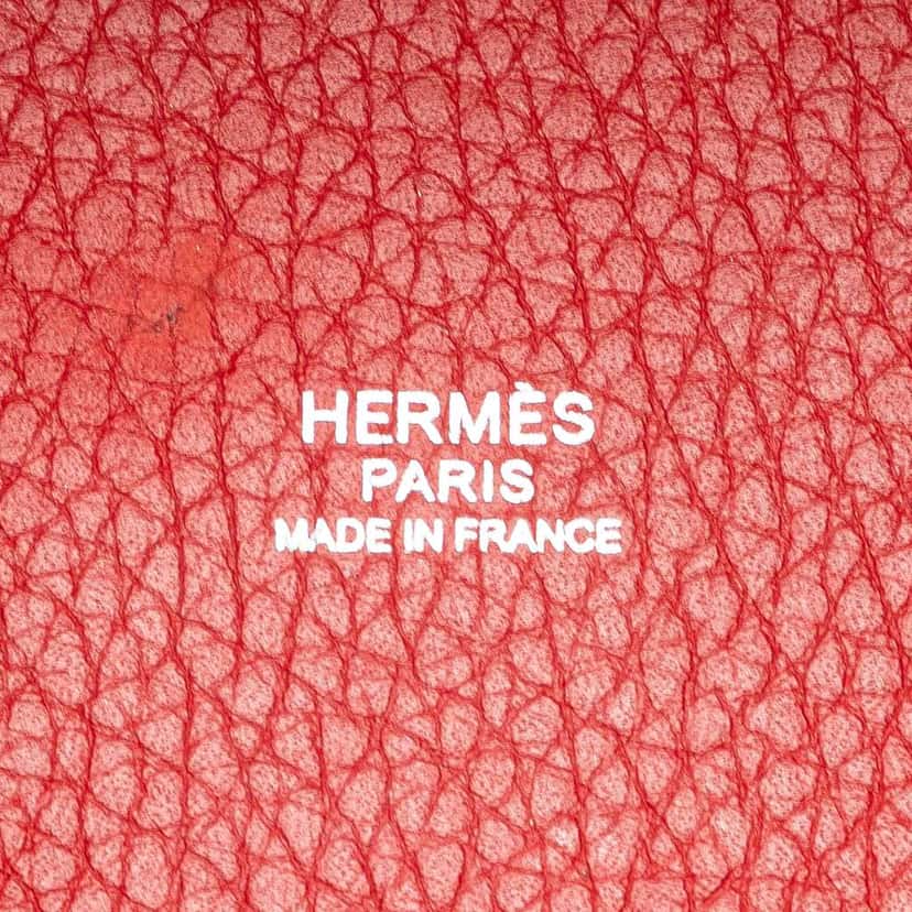 Hermès Clemence Picotin Lock 22 Red Leather Good condition - Box View