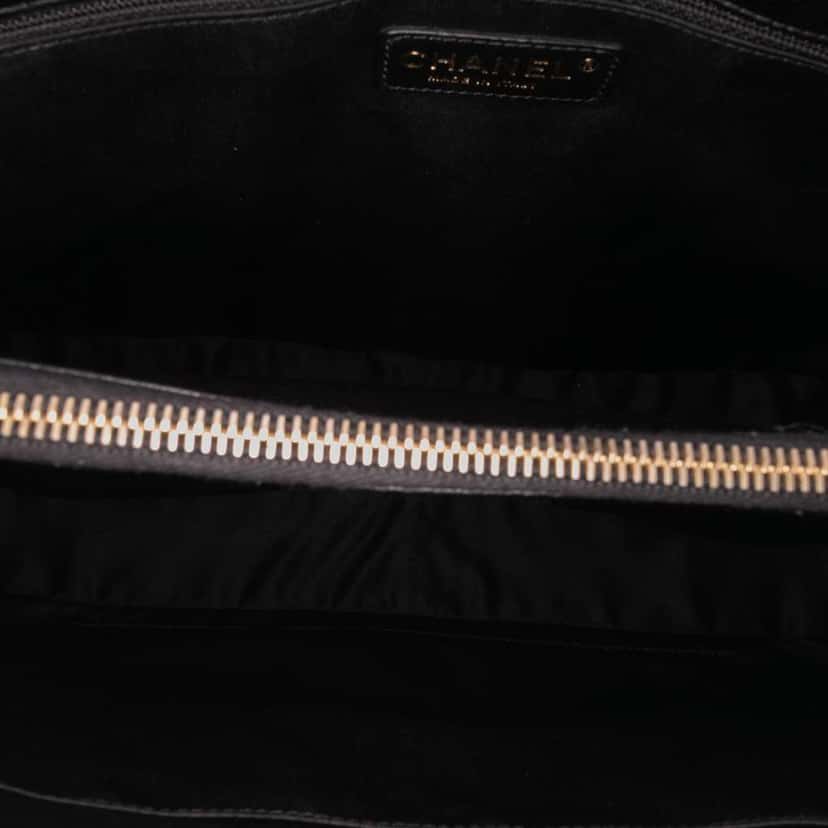 Chanel Caviar Grand Shopping Tote Black Leather Good condition - Box View