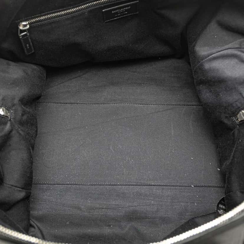 Saint Laurent Shearling Travel Bag Black Very good condition - Model View