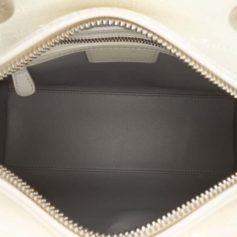 Dior Medium Patent Microcannage Lady Dior White Leather Good condition - Model View