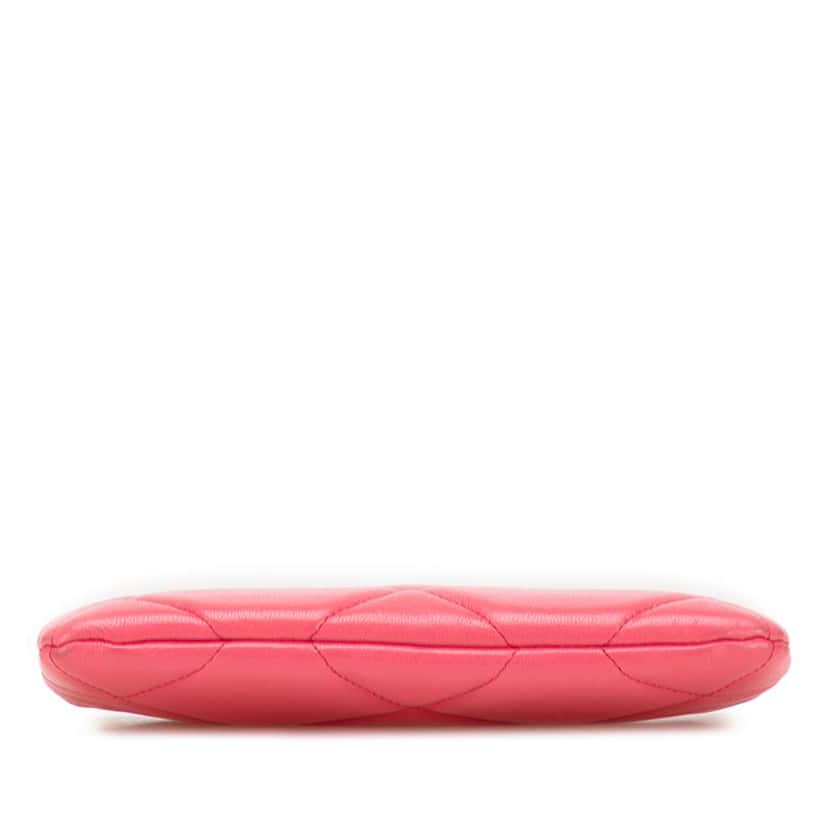 Chanel Small Lambskin 19 O Case Pouch Pink Leather Good condition - Inside View