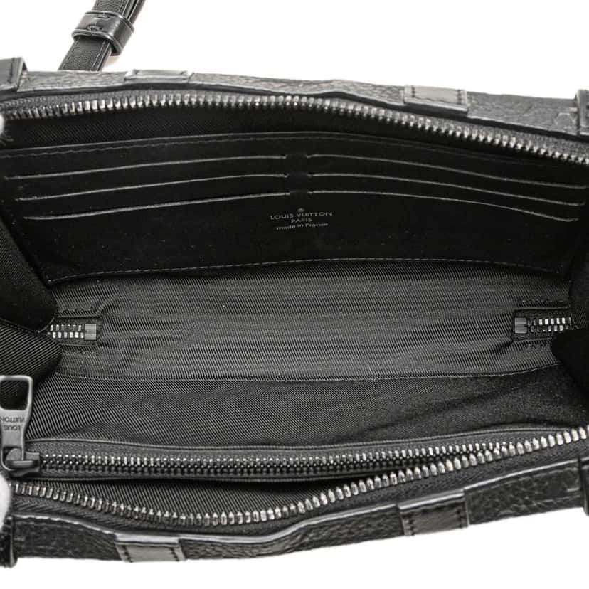 Louis Vuitton Monogram Taurillon Soft Trunk Wallet Black Leather Good condition - Model View