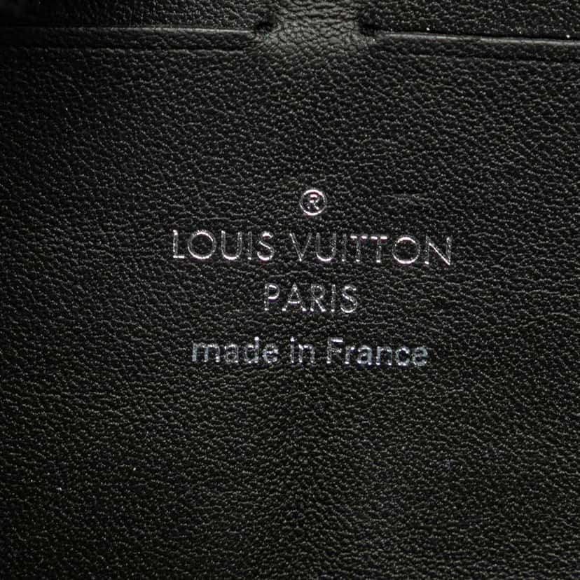 Louis Vuitton Monogram Taurillon Soft Trunk Wallet Black Leather Good condition - Box View