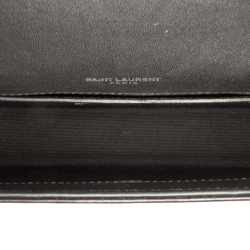 Saint Laurent Small Patent Grain de Poudre Monogram Kate Crossbody Pink Leather Good condition - Model View