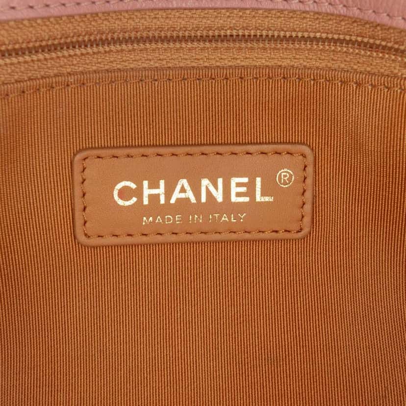 Chanel Quilted Lambskin Curved Flap Pink Leather Good condition - Box View