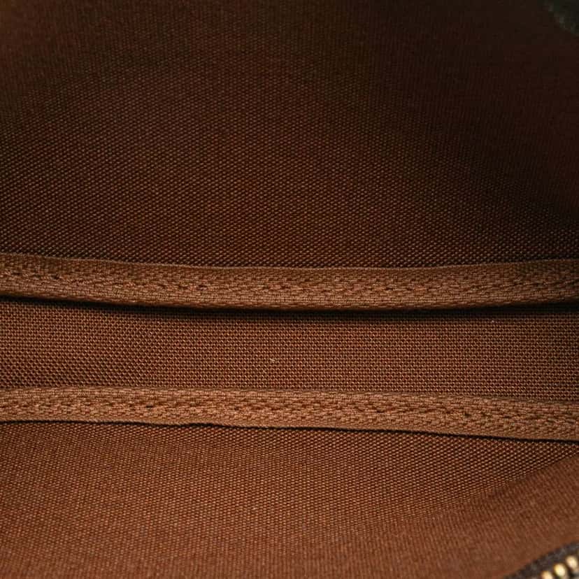 Louis Vuitton Monogram Pochette Accessoires Brown Very good condition - Model View
