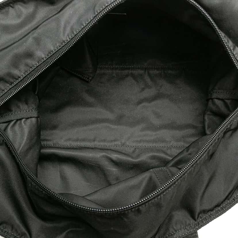 Prada Tessuto Tote Black Good condition - Model View