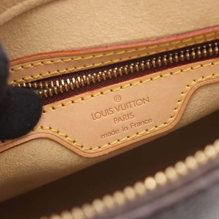 Louis Vuitton Monogram Looping MM Brown Good condition - Model View