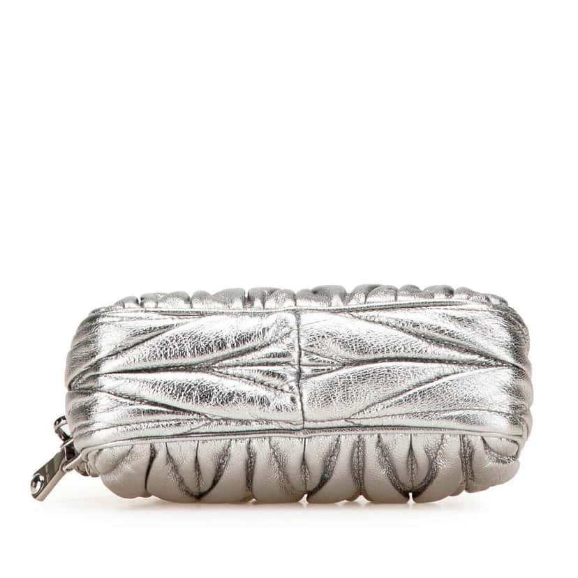 Miu Miu Nappa Matelasse Double Zip Clutch Silver Leather Good condition - Inside View
