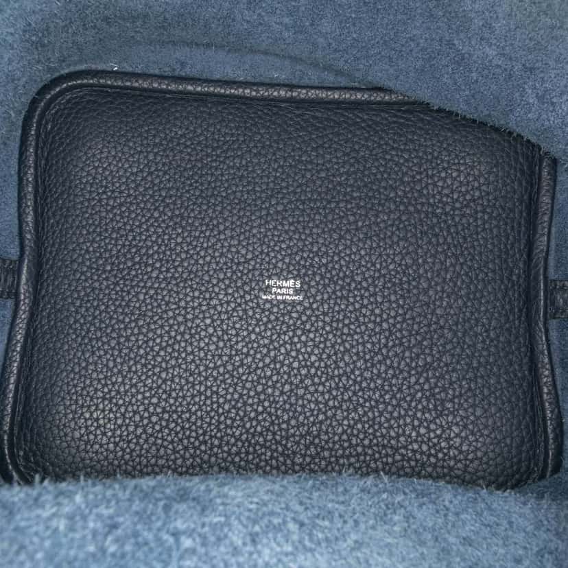 Hermès Clemence Picotin Lock 22 Blue Leather Good condition - Model View