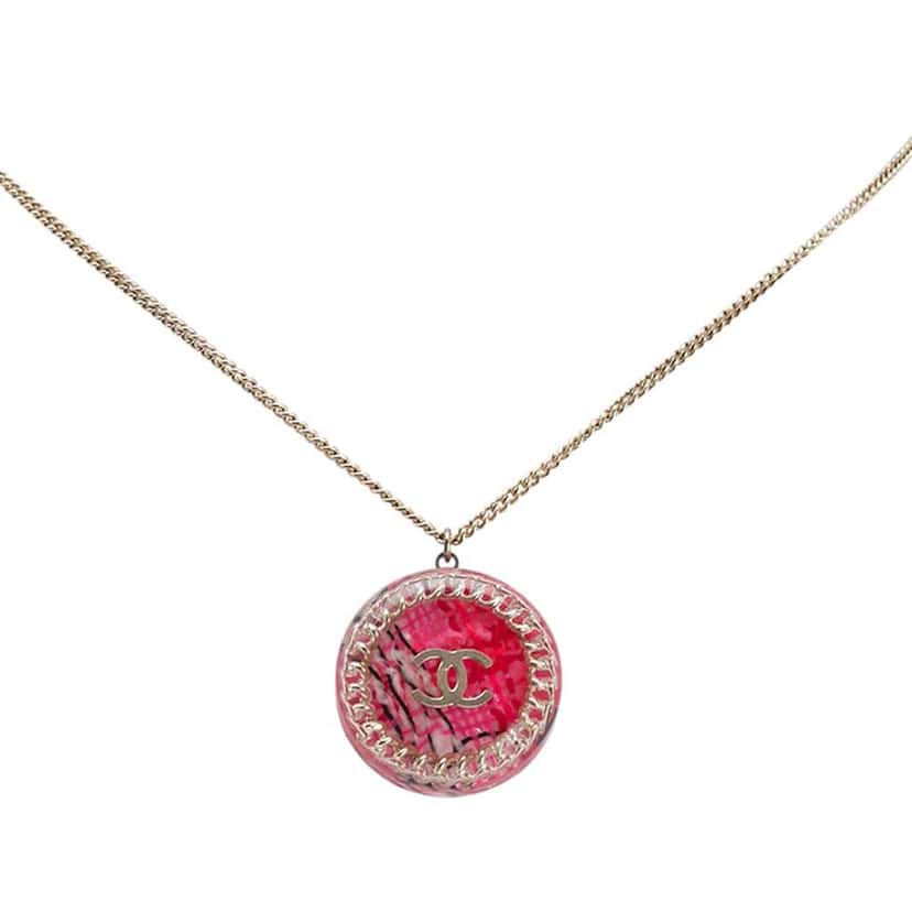Chanel Gold Plated Resin CC Round Pendant Necklace Gold Metal Good condition - Front View