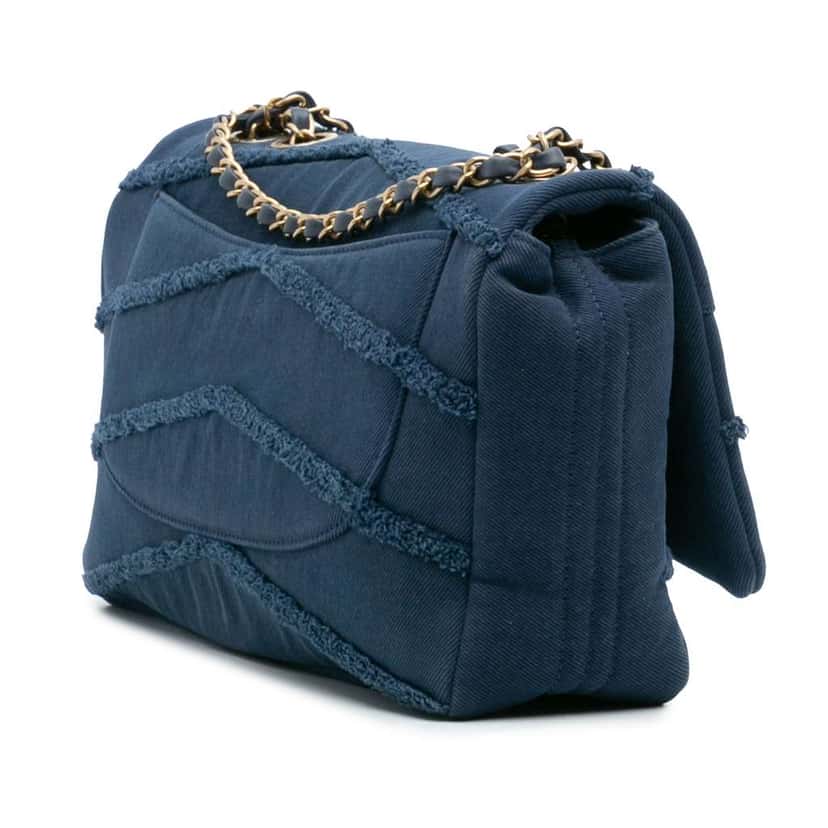 Chanel Jumbo Chevron Denim Fringe Coco Flap Blue Denim Good condition - Back View