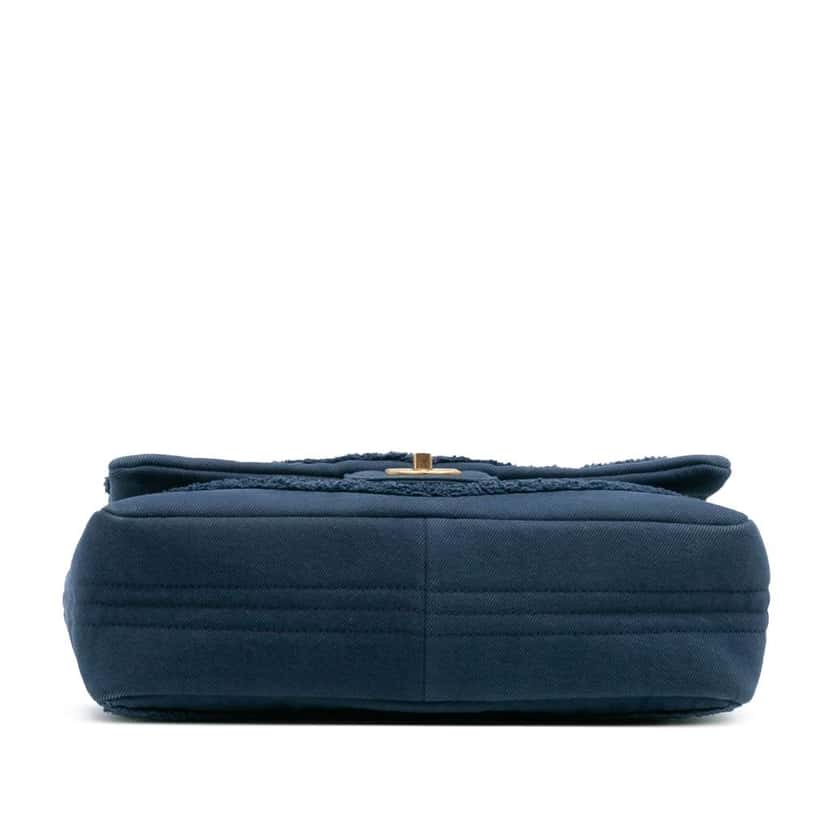 Chanel Jumbo Chevron Denim Fringe Coco Flap Blue Denim Good condition - Inside View