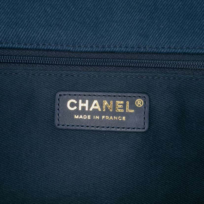 Chanel Jumbo Chevron Denim Fringe Coco Flap Blue Denim Good condition - Box View