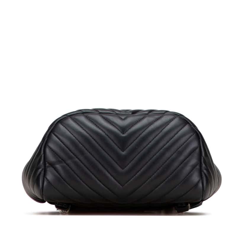 Chanel Mini Chevron Calfskin Urban Spirit Backpack Black Leather Good condition - Inside View