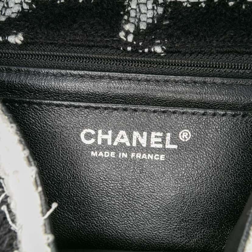 Chanel Mini Rectangular Classic Tweed Tartan Single Flap Black Tweed Good condition - Box View