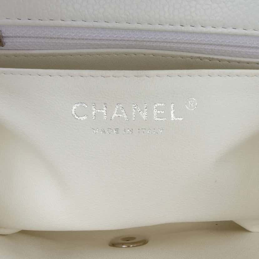 Chanel Mini Square Classic Caviar Single Flap White Leather Good condition - Box View