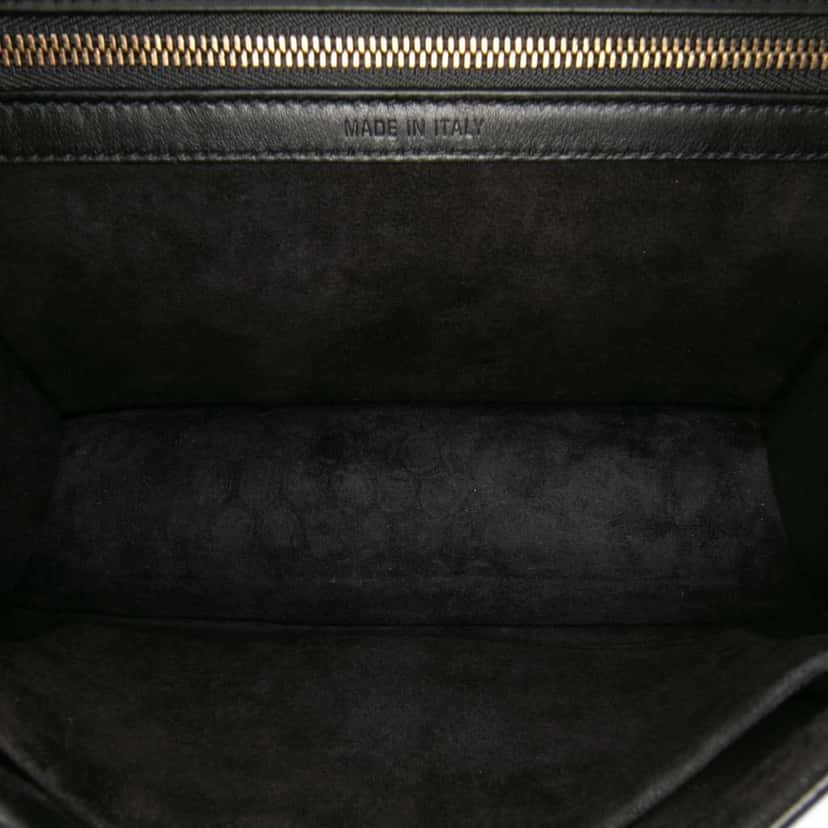 Dior Medium Studded Lambskin Diorama Flap Black Leather Good condition - Model View