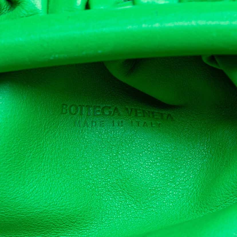 Bottega Veneta Lambskin The Mini Pouch Crossbody Green Leather Good condition - Box View