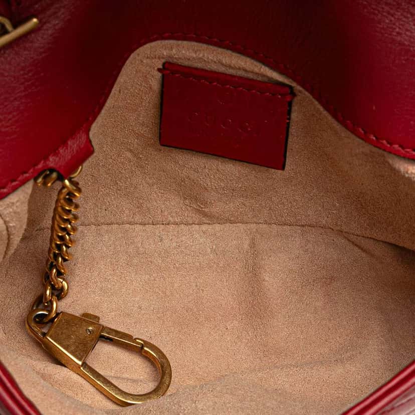 Gucci Mini GG Marmont Matelasse Leather Flap Crossbody Red Leather Good condition - Model View