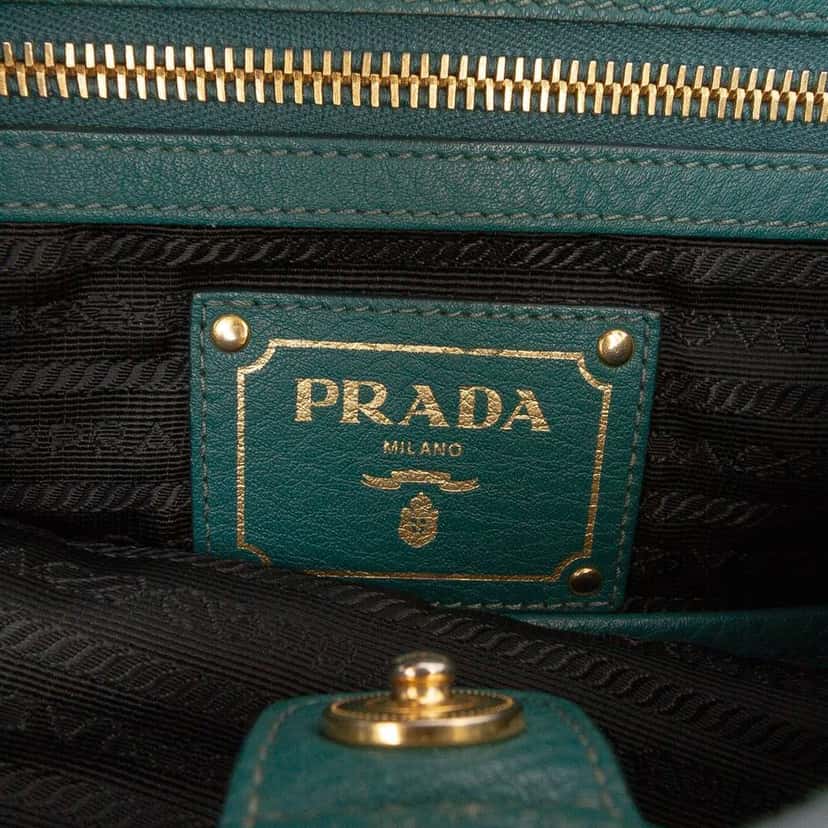 Prada Vitello Daino Open Convertible Tote Blue Leather Good condition - Box View