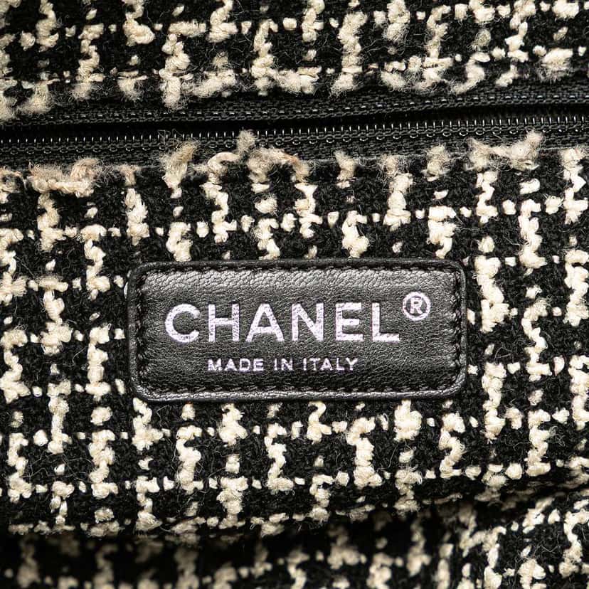 Chanel Glazed Calfskin Tweed Tweedy Shopping Tote Black Leather Good condition - Box View